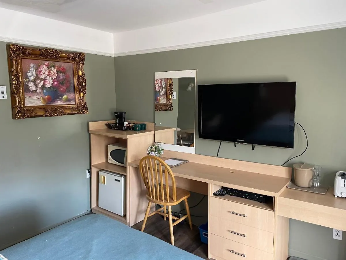 Motel Au P'Tit Sapin Мирабель Канада