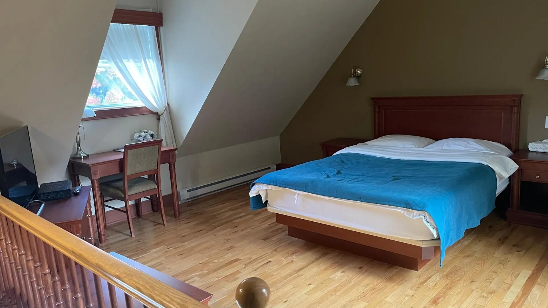 Motel Au P'Tit Sapin Мирабель 3*,  Канада