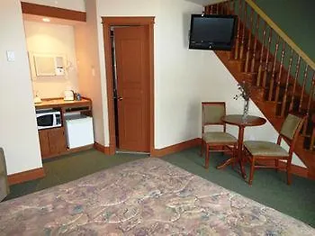 ***  Motel Au P'Tit Sapin Мирабель Канада